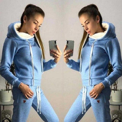 Women's comfortable warm sports jogging suit