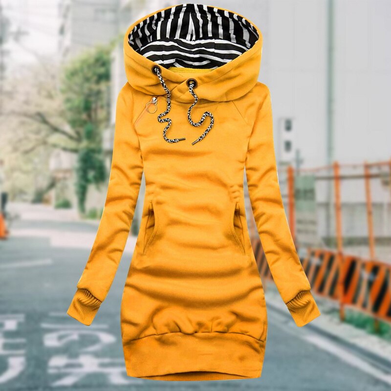 Women's warm hooded oversized and long-sleeved sweatshirt for winter