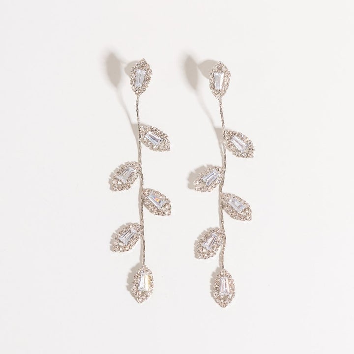 Elegant drop earrings