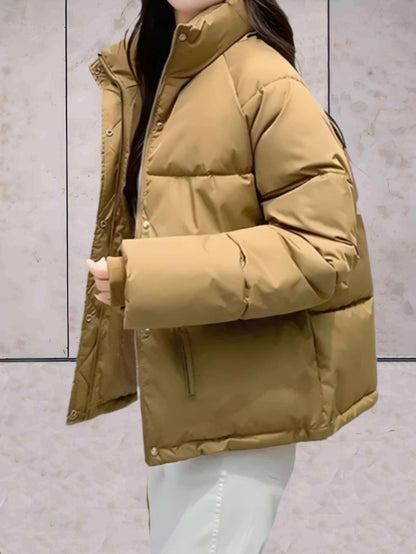 Women's parka coat with stand-up collar and double closure