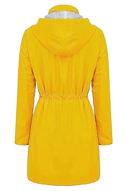 Hooded outdoor jacket for women with button closure