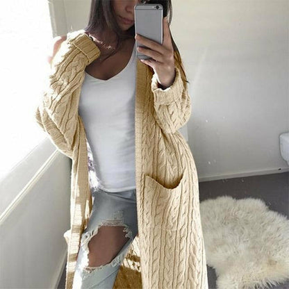 Women's relaxed warm knitted cardigan
