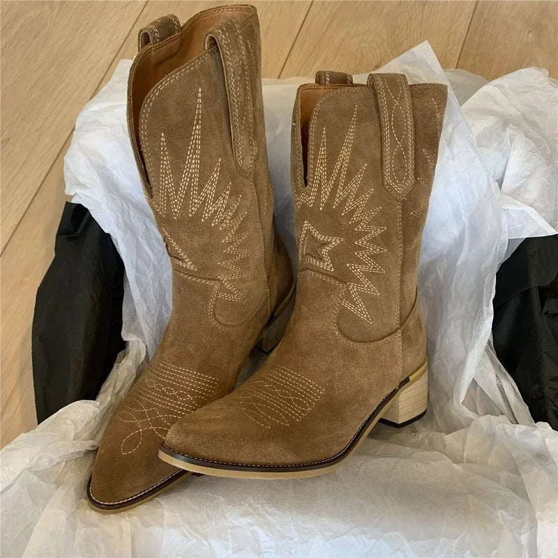 Women's embroidered leather western boots